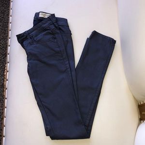 Guess metallic purple pants